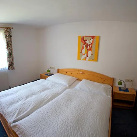 Haus Ricarda Apartment Lech am Arlberg Room photo